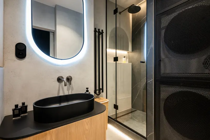 Pronájem útulného bytu 1+kk, 30,6 m², 5. patro, Praha 9 - Podkovářská