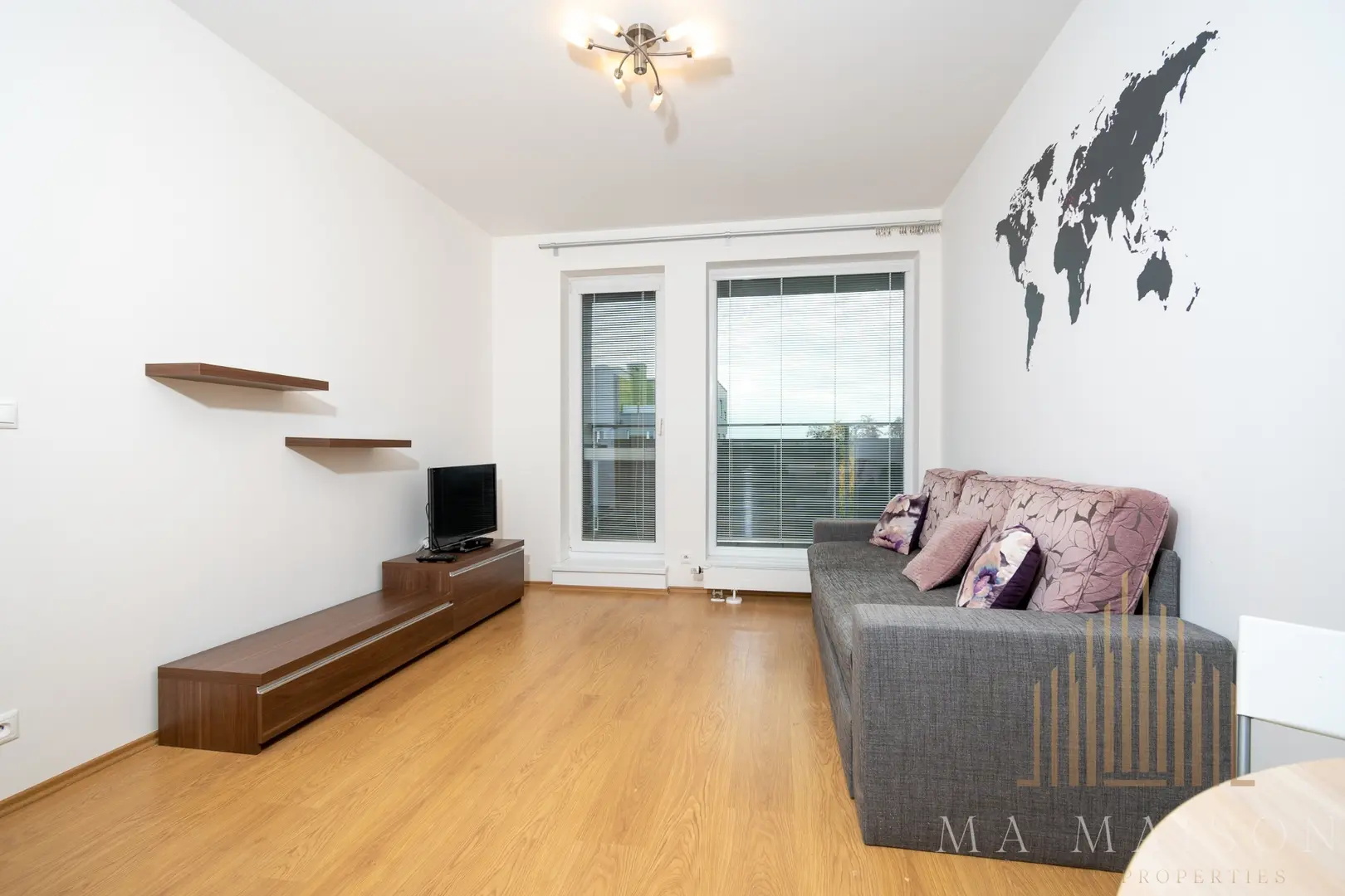 Pronájem slunného bytu 2+kk/G/B/S s výměrou  45m² - Praha - Uhříněves