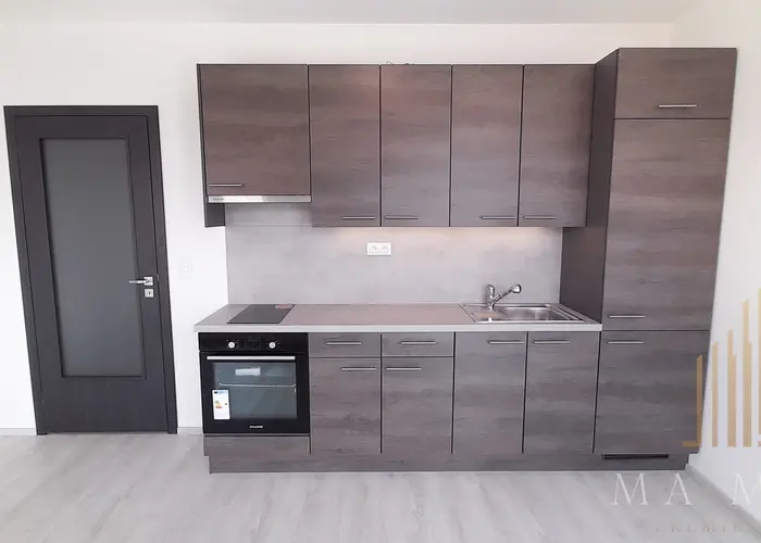 Pronájem bytu 1+kk/B, 33 m2, zařízený/nezařízený, Praha 7 - Holešovice