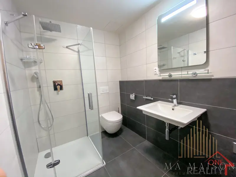 Pronájem bytu 1+kk, 33m2 s balkonem Praha Holešovice