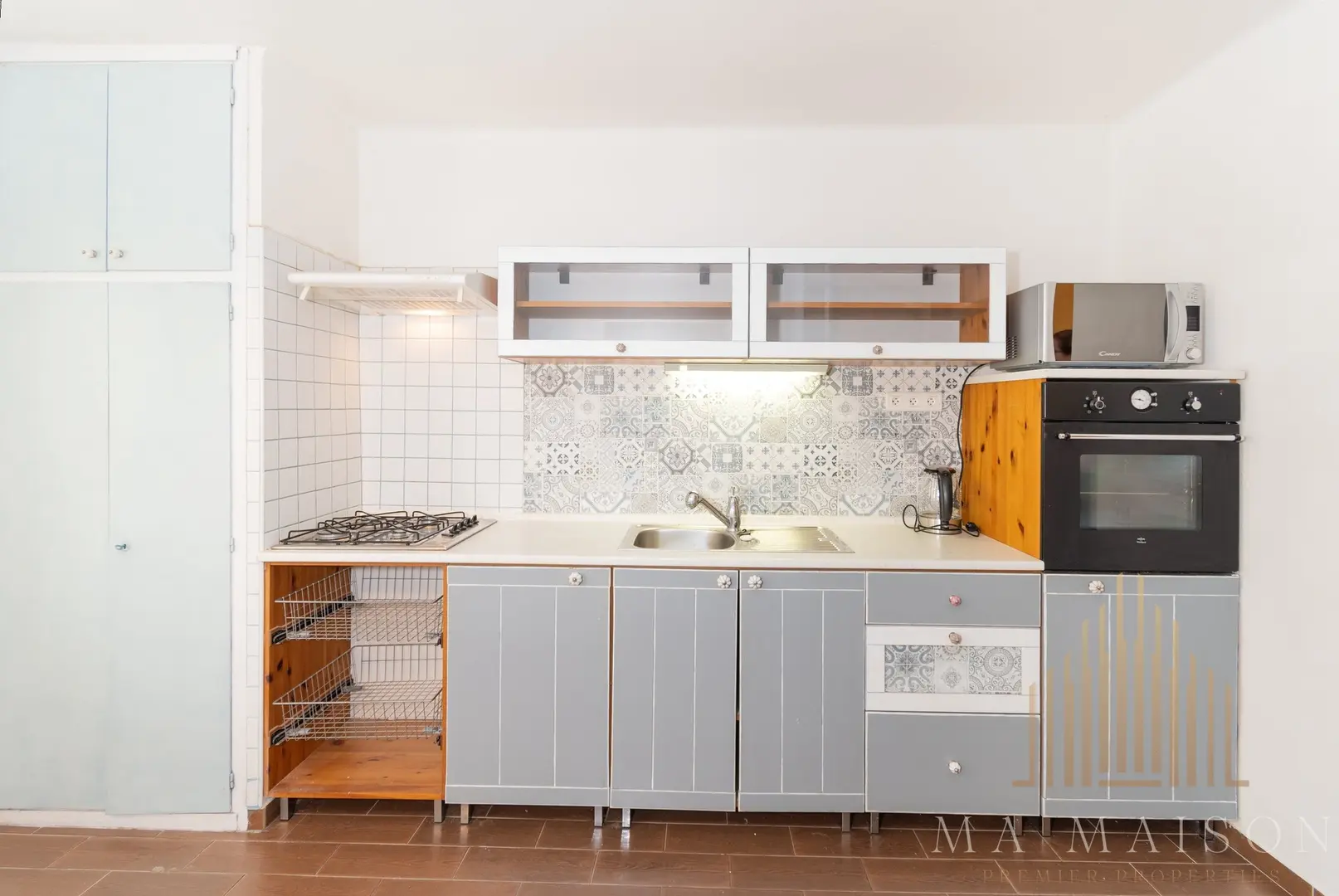 Pronájem bytu 1+1 50 m², Praha - Prosek