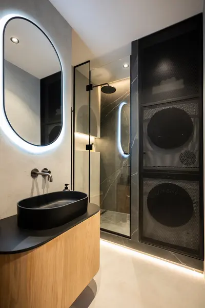 Pronájem útulného bytu 1+kk, 30,6 m², 5. patro, Praha 9 - Podkovářská