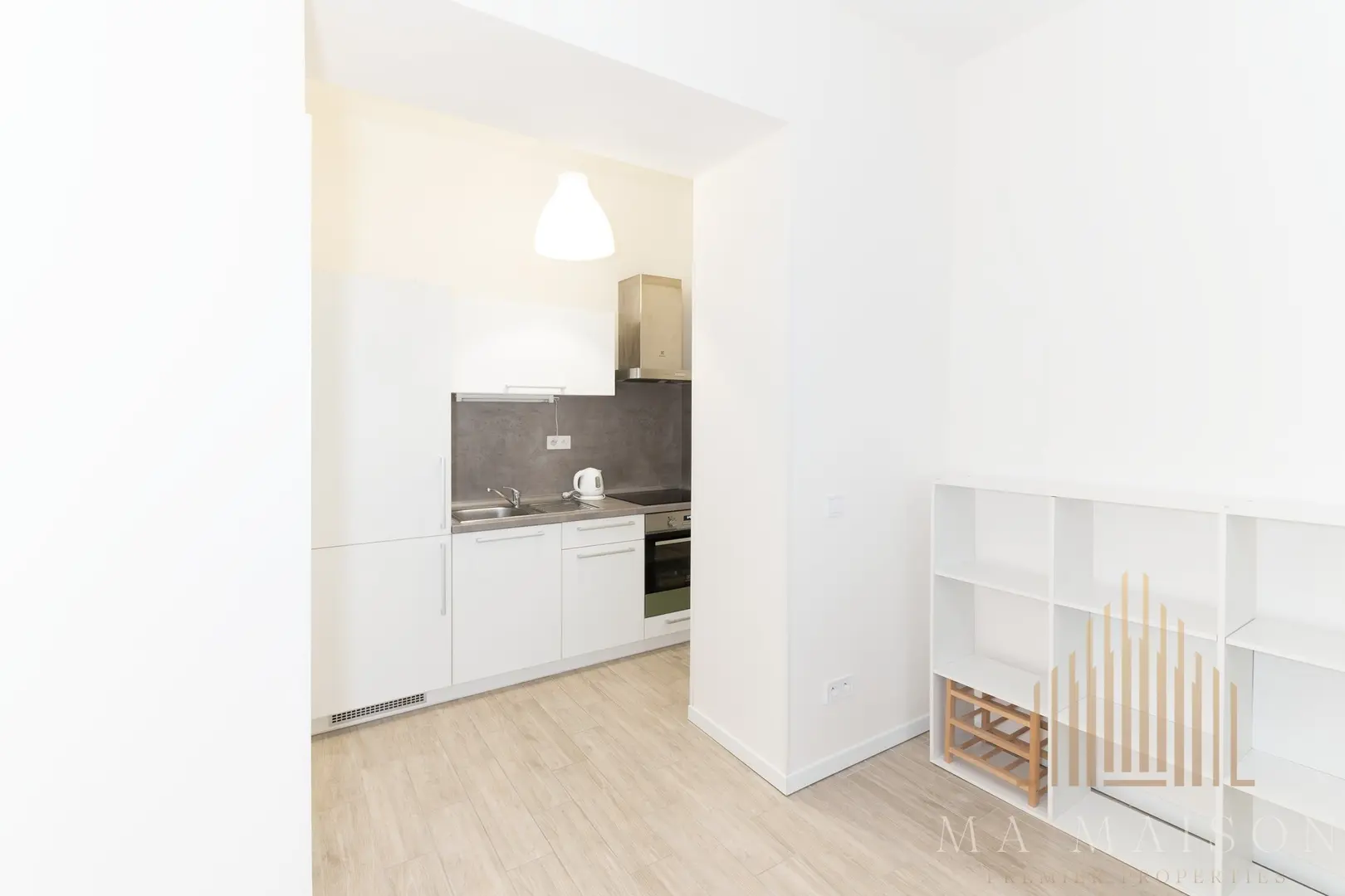 Pronájem bytu 2+kk 50 m², Praha - Nusle