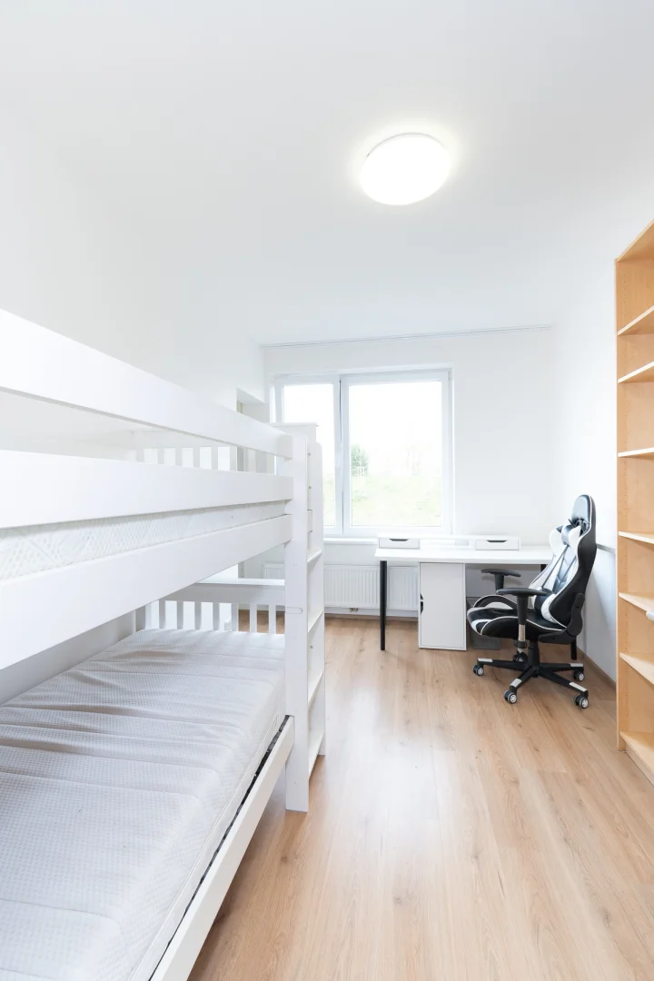 Pronájem bytU 3+kk, 81 m² - Praha - Černý Most