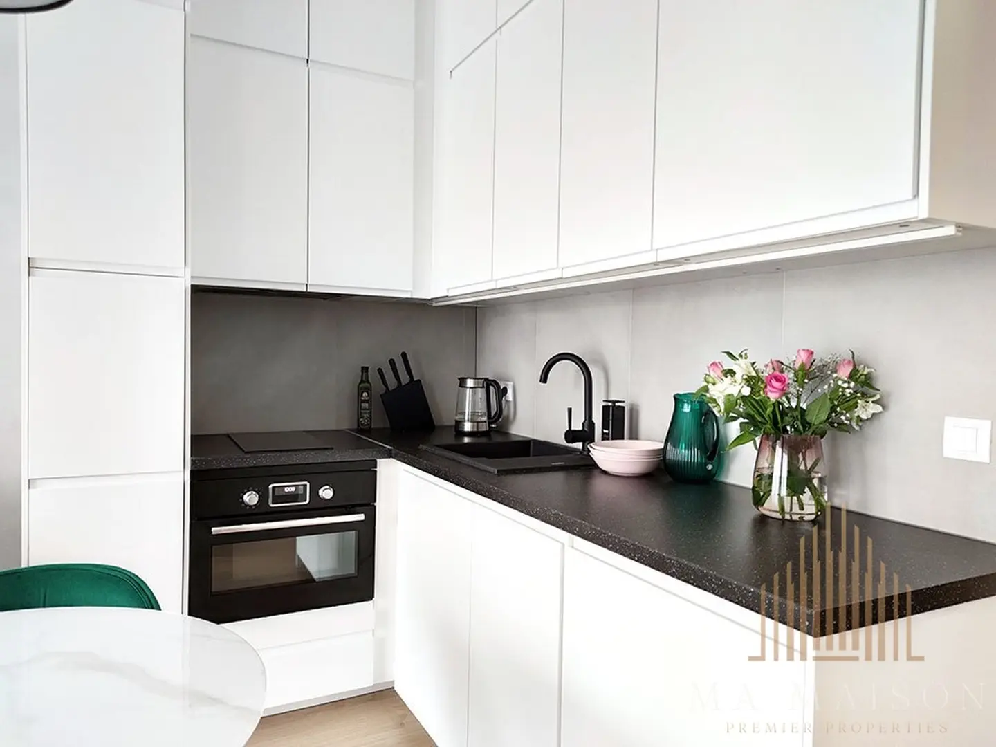 Pronájem krásně zařízeného bytu 1+kk, 24 m² - Tuchoměřice