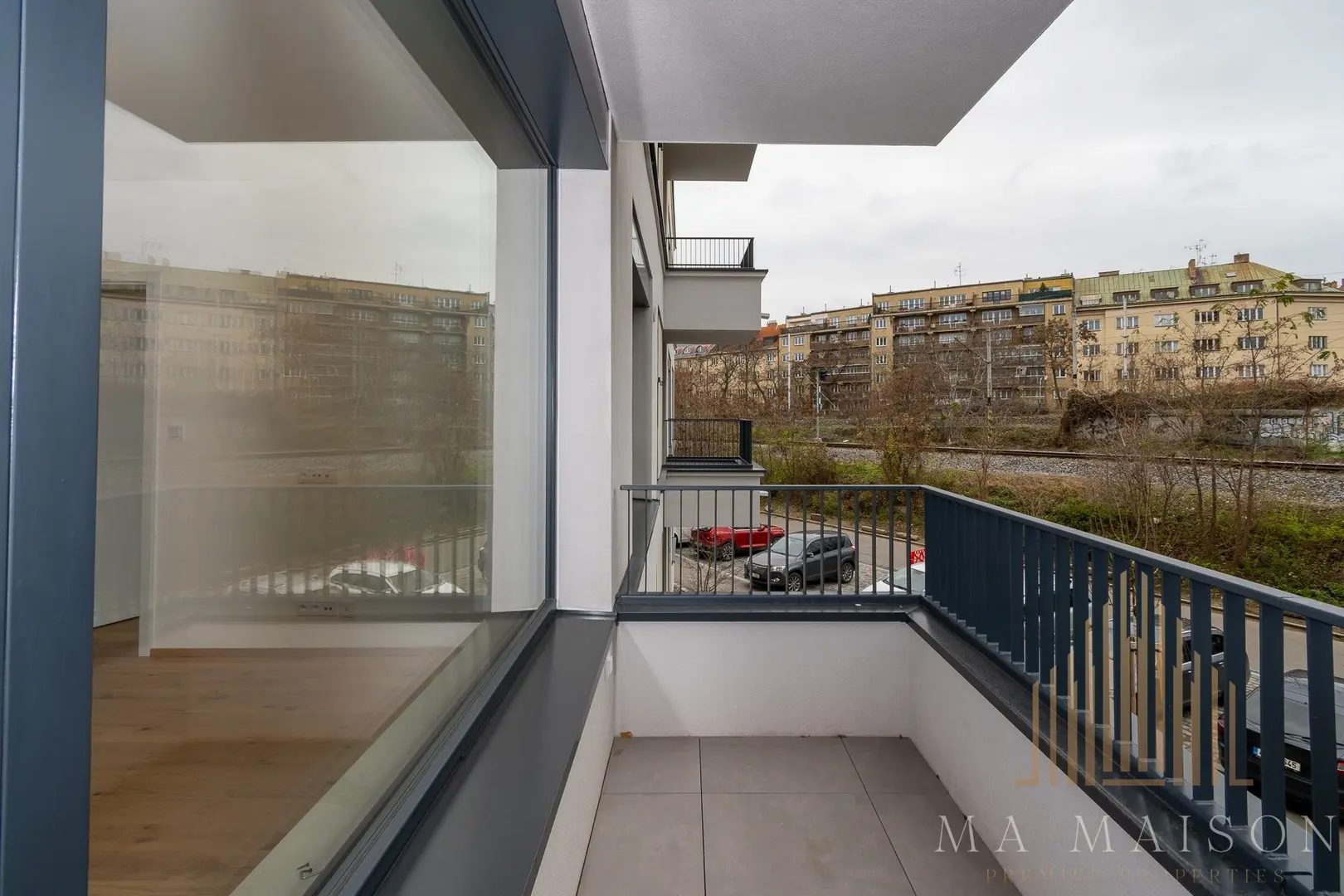 Pronájem bytu 2+kk/B, 40 m², nezařízený, Praha 4 - Nusle