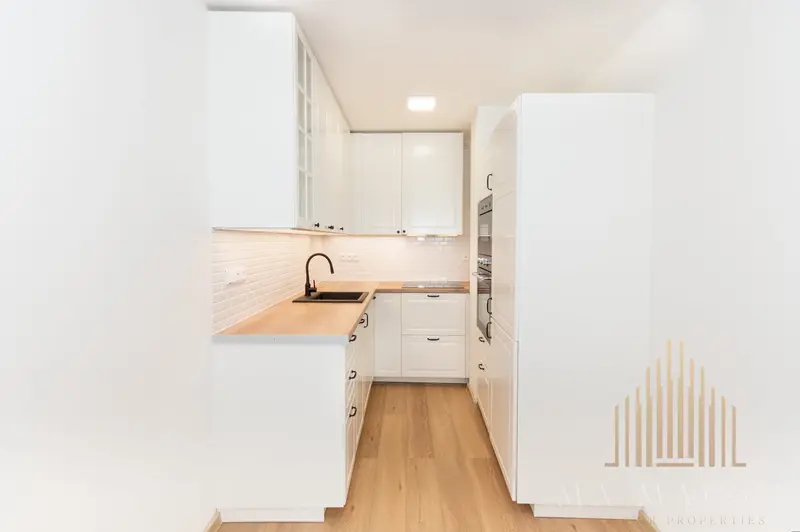 Pronájem bytu 1+1, 38 m², Praha - Bohnice