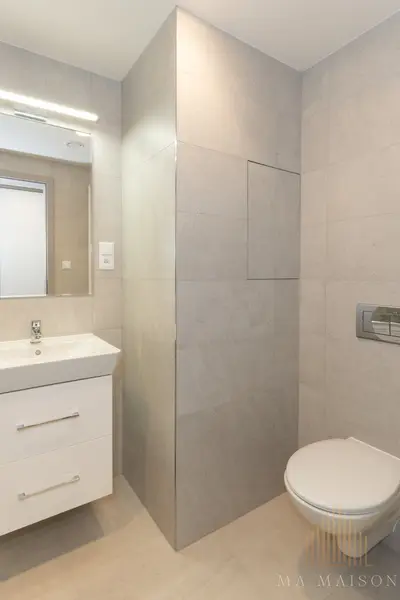Pronájem bytu 1+kk 32 m², Praha - Hloubětín