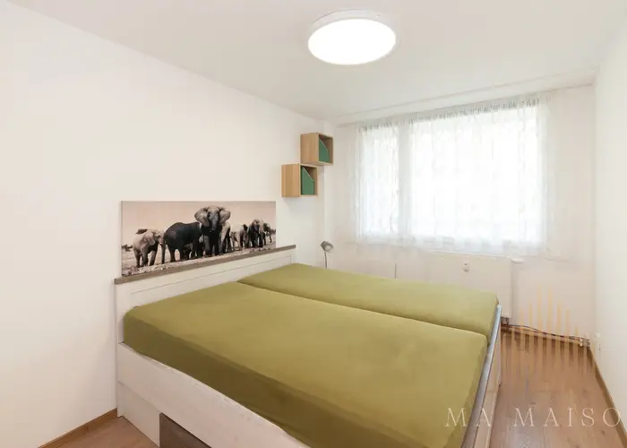 Pronájem bytu 2+kk 57 m², Praha - Hloubětín