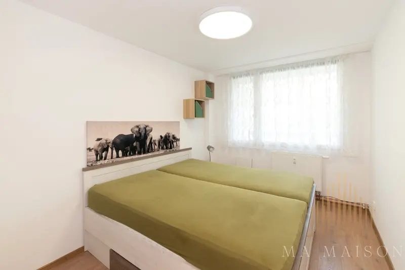Pronájem bytu 2+kk 57 m², Praha - Hloubětín