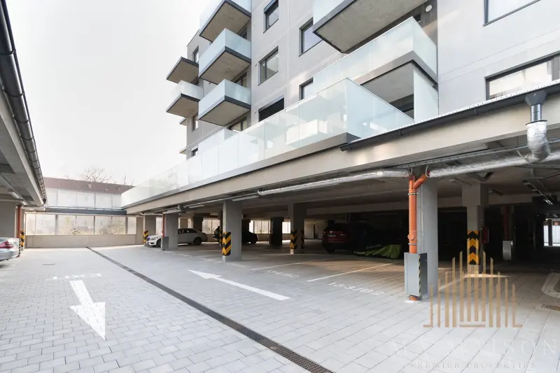 Pronájem garážového stání, 15 m² - Praha - Prosek