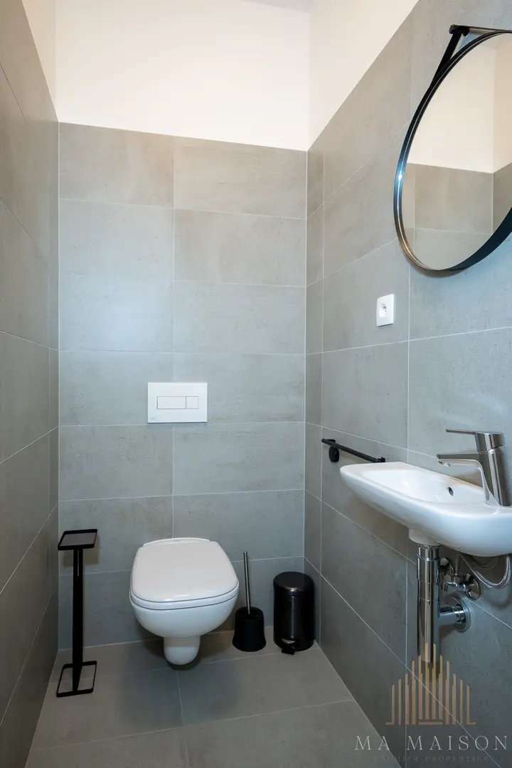 Pronájem bytu 2+kk o výměře 64.4 m² s balkónem, Praha - Karlín