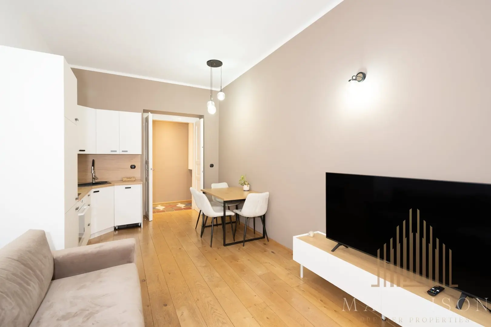 Pronájem bytu 2+kk 44 m², Praha - Smíchov