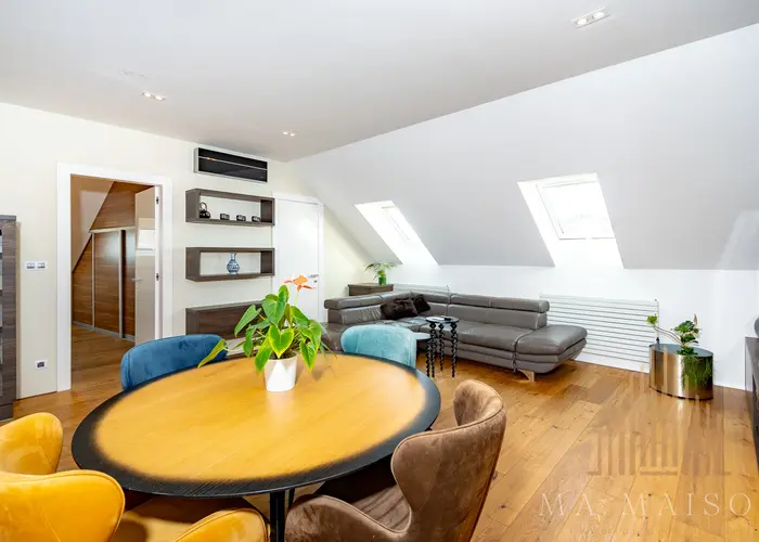 Pronájem krásného bytu s terasou 3+kk, 95 m² - Praha - Žižkov
