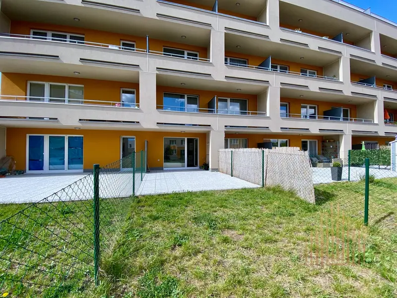 Pronájem bytu 1+kk/ 35m2,  ulice Františka Diviše, Praha Uhříněves