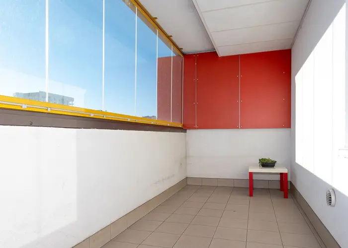 Pronájem bytu 1+kk s prostornou lodžií, ulice Poděbradská 777/9, Praha - Vysočany