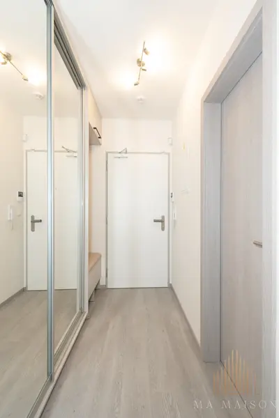 Pronájem bytu 1+kk 34 m², Praha - Vysočany