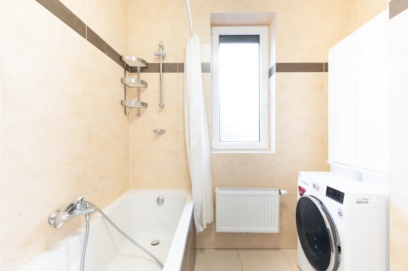 Pronájem bytU 3+kk, 81 m² - Praha - Černý Most