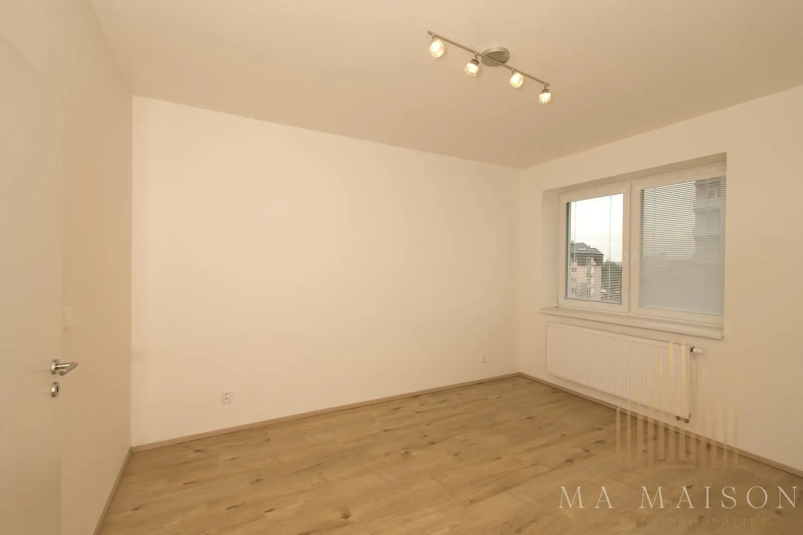 Pronájem bytu 2+kk/B/G/S, 45 m², nezařízený, Rakovník II