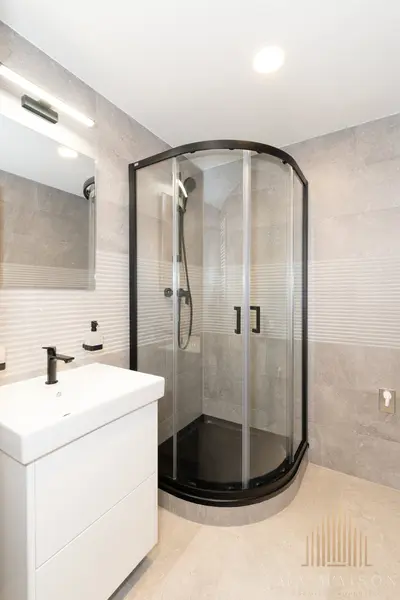 Pronájem bytu 1+kk 32 m², Praha - Hloubětín