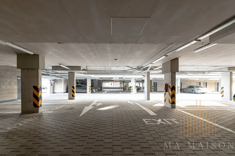 Pronájem garážového stání 13 m², Praha - Prosek