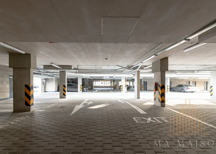 Pronájem garážového stání, 15 m² - Praha - Prosek