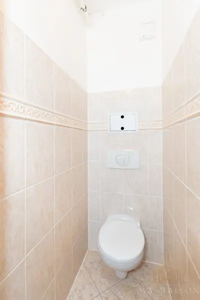 Pronájem bytu 2+kk 44 m², Dobřejovice